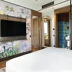 Canopy By Hilton Taksim Hotel 5*