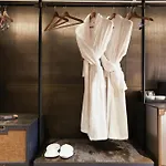 Hotel Canopy By Hilton Taksim 5*