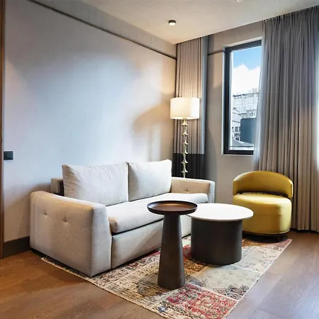 Canopy By Hilton Taksim 4*