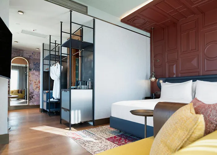 Canopy By Hilton Taksim Hotell