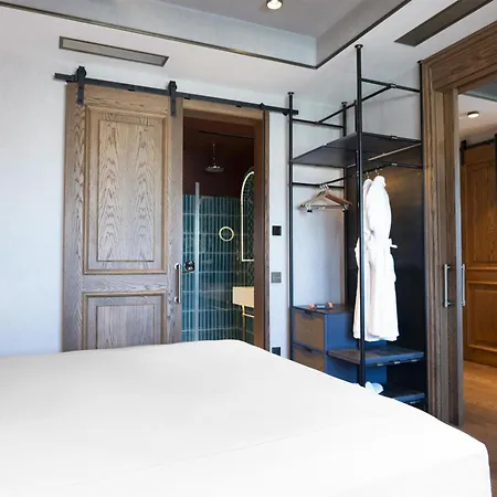 Canopy By Hilton Taksim 5*