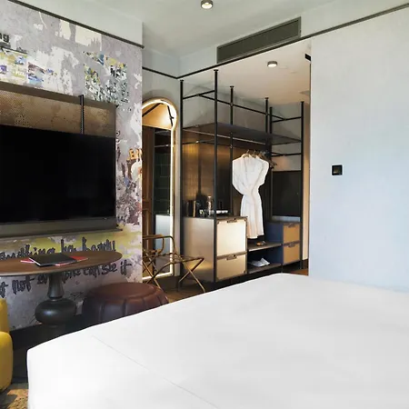 Hotel Canopy By Hilton Taksim